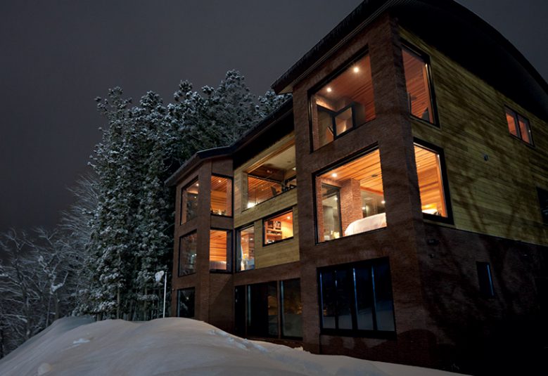 Phoenix Hotel and Chalets